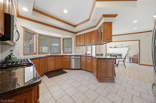 8732 Eastlynn Avenue NW, Massillon, OH 44646