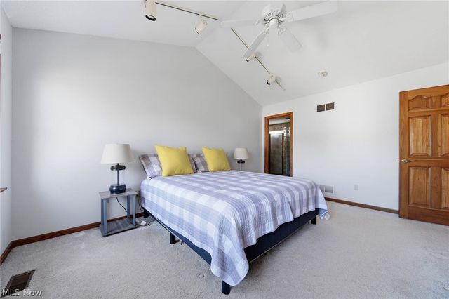 8732 Eastlynn Avenue NW, Massillon, OH 44646