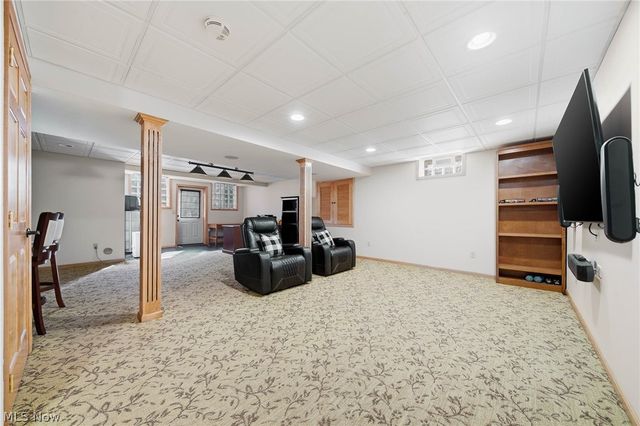 8732 Eastlynn Avenue NW, Massillon, OH 44646