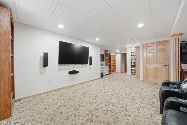 8732 Eastlynn Avenue NW, Massillon, OH 44646