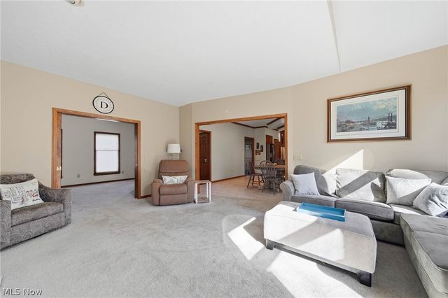 8732 Eastlynn Avenue NW, Massillon, OH 44646