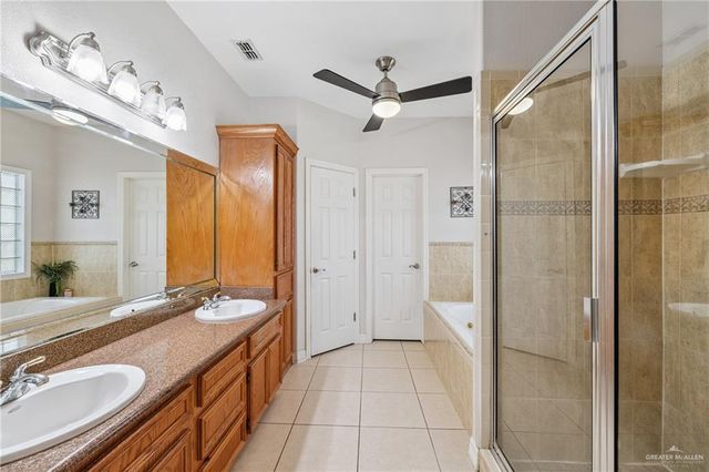 34372 Resaca Vista Drive, Los Fresnos, TX 78566