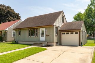 2010 E Oakland Avenue, Austin, MN 55912