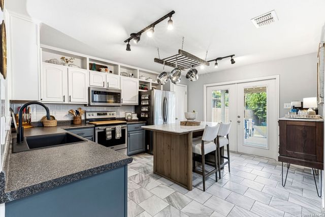 10807 Arabian Gate, San Antonio, TX 78254
