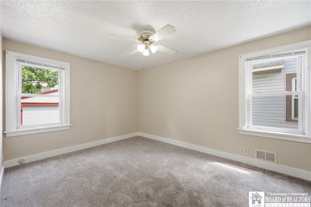 218 Sanders Road, Buffalo, NY 14216