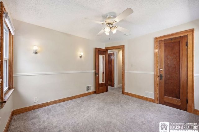 218 Sanders Road, Buffalo, NY 14216