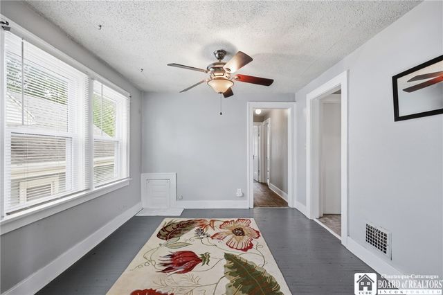 218 Sanders Road, Buffalo, NY 14216