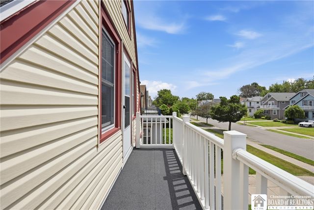 218 Sanders Road, Buffalo, NY 14216