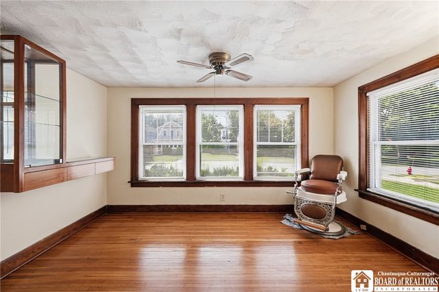 218 Sanders Road, Buffalo, NY 14216