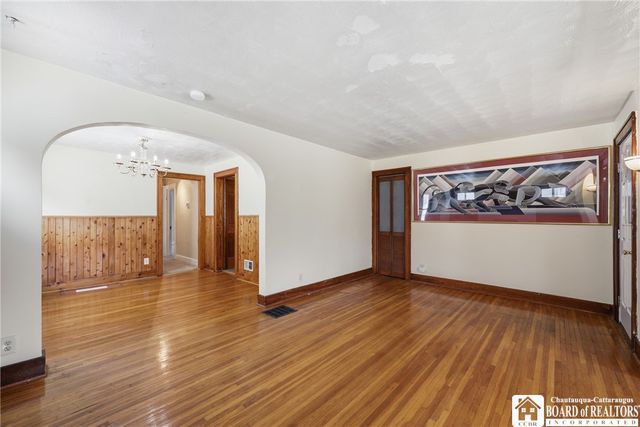 218 Sanders Road, Buffalo, NY 14216