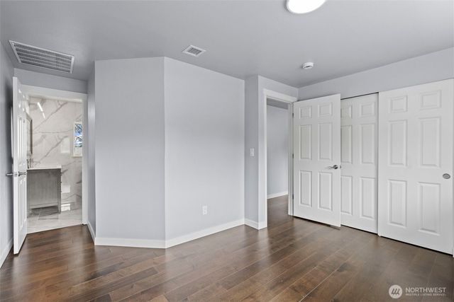 5801 214th St SW, Mountlake Terrace, WA 98043