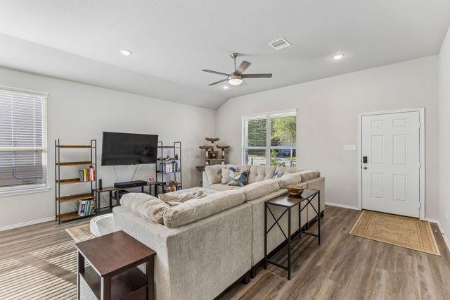 802 Lovebug Lane, Conroe, TX 77301