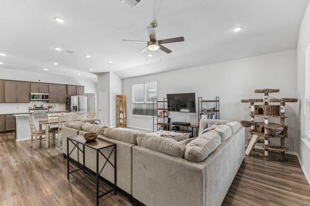 802 Lovebug Lane, Conroe, TX 77301