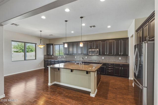 5706 N 186TH Drive, Litchfield Park, AZ 85340