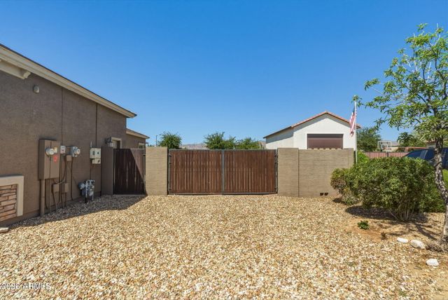 5706 N 186TH Drive, Litchfield Park, AZ 85340