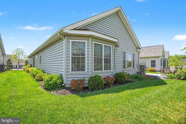 468 RESOLUTION DR, Lititz, PA 17543