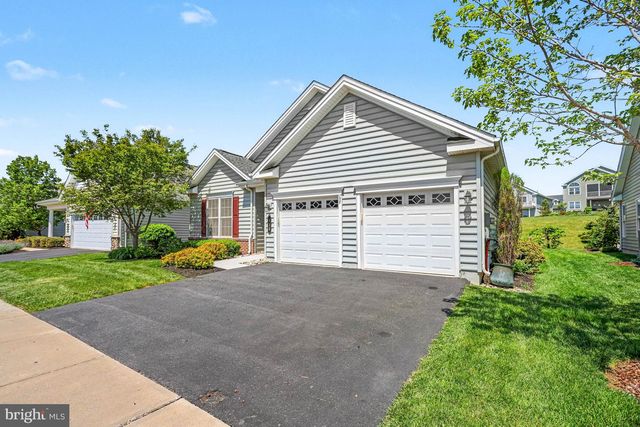 468 RESOLUTION DR, Lititz, PA 17543
