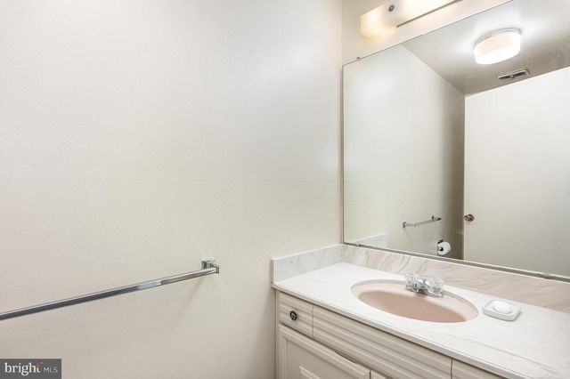3498 Chiswick Ct # 39-D, Silver Spring, MD 20906