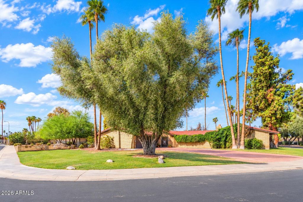 2048 E GOLF Avenue, Tempe, AZ 85282 — photo 2