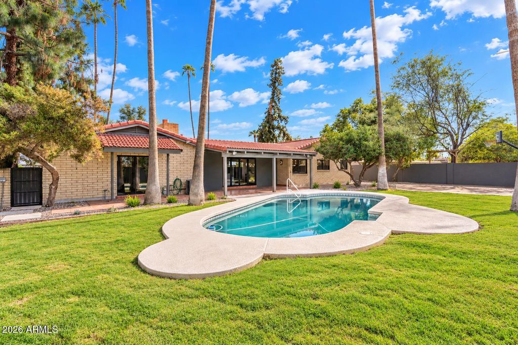 2048 E GOLF Avenue, Tempe, AZ 85282 — photo 3