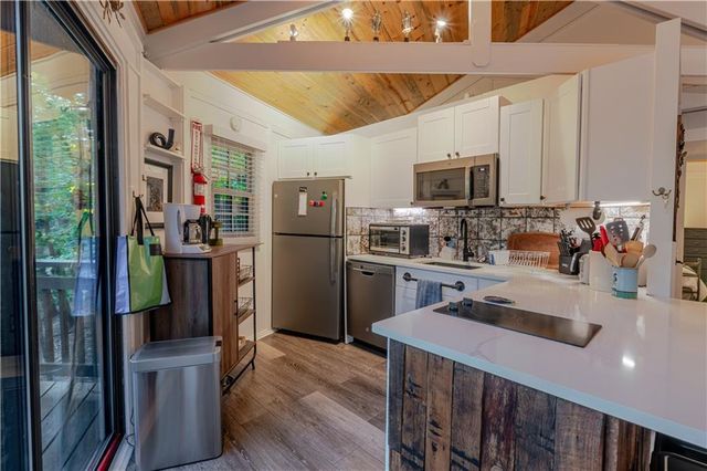 150 TREETOPPER Circle, Big Canoe, GA 30143