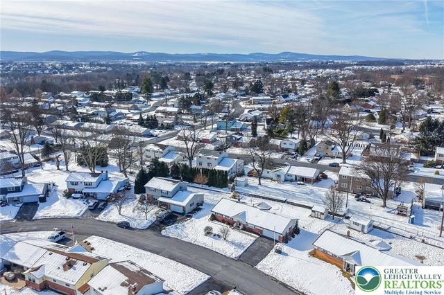 1364 Hickory Road, Lower Macungie Twp, PA 18062