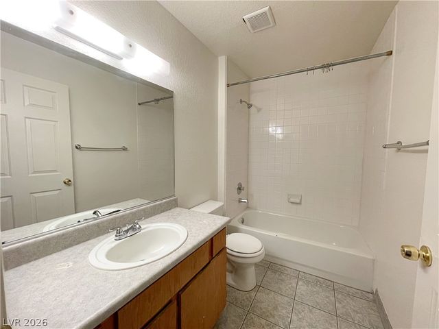 2209 James Bilbray Drive 101, Las Vegas, NV 89108