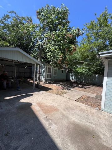 2209 E 5th ST, Austin, TX 78702