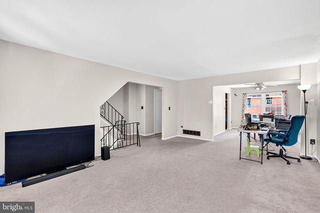 30 CATBIRD, Lawrence, NJ 08648