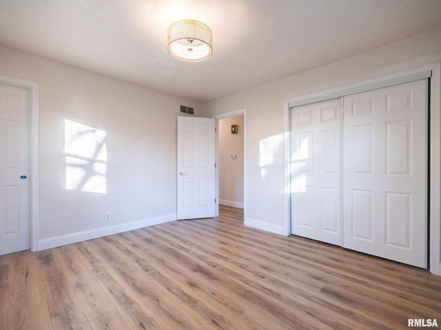 4507 GREENLAWN Court, Pekin, IL 61554