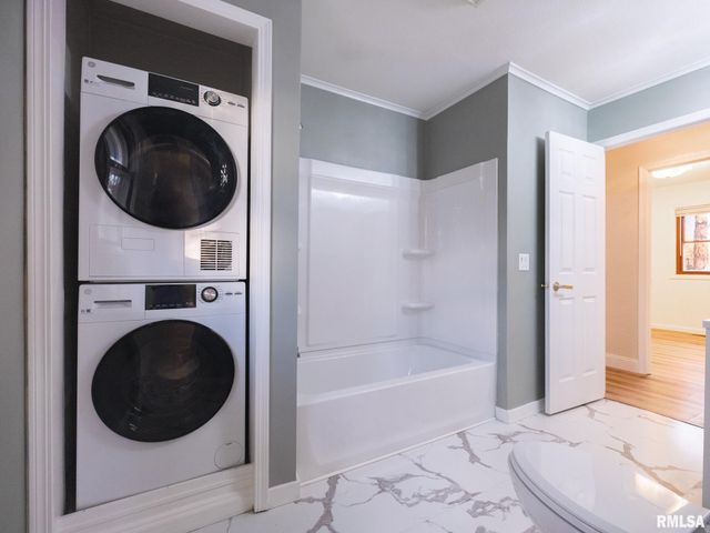 4507 GREENLAWN Court, Pekin, IL 61554