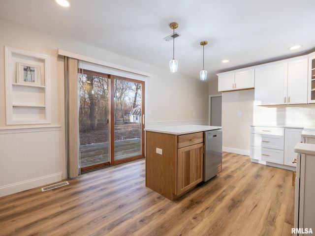 4507 GREENLAWN Court, Pekin, IL 61554