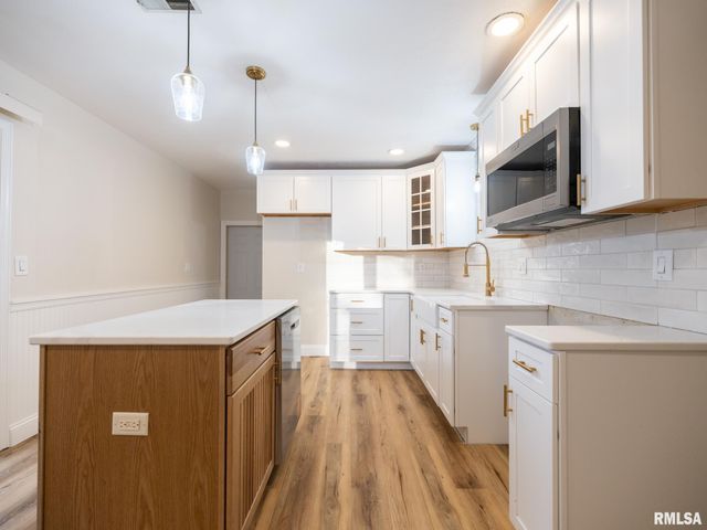 4507 GREENLAWN Court, Pekin, IL 61554