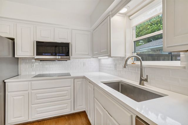 9935 Chippendale Drive, Dallas, TX 75238