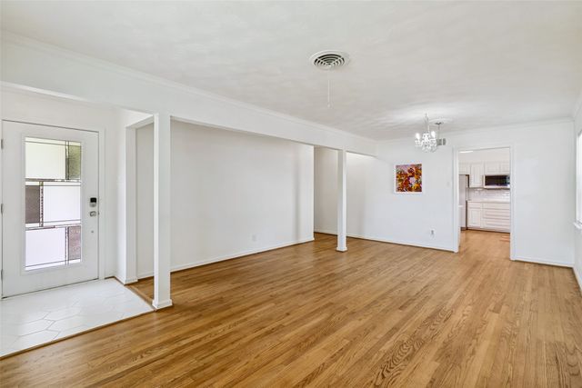 9935 Chippendale Drive, Dallas, TX 75238