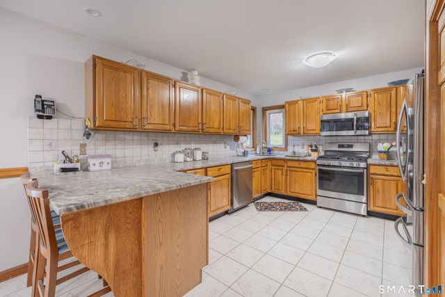 91 Ford Street, Ansonia, CT 06401