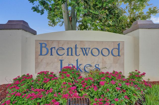 6134 E Wauconda Way E, Lake Worth, FL 33463