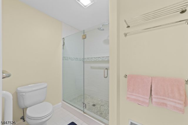 47 Hedge Row Rd, Plainsboro Twp., NJ 08540