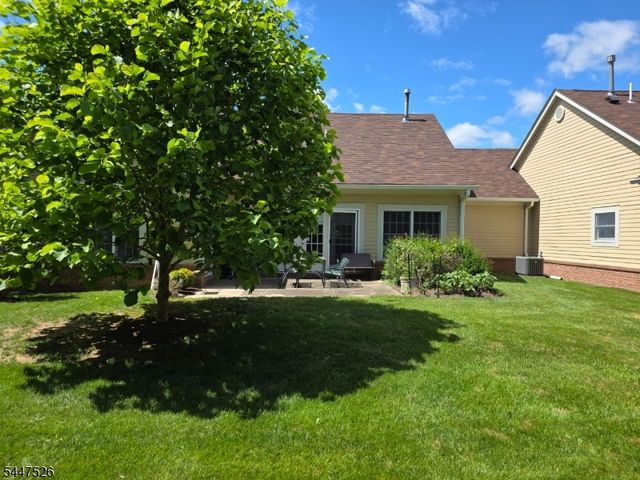 47 Hedge Row Rd, Plainsboro Twp., NJ 08540