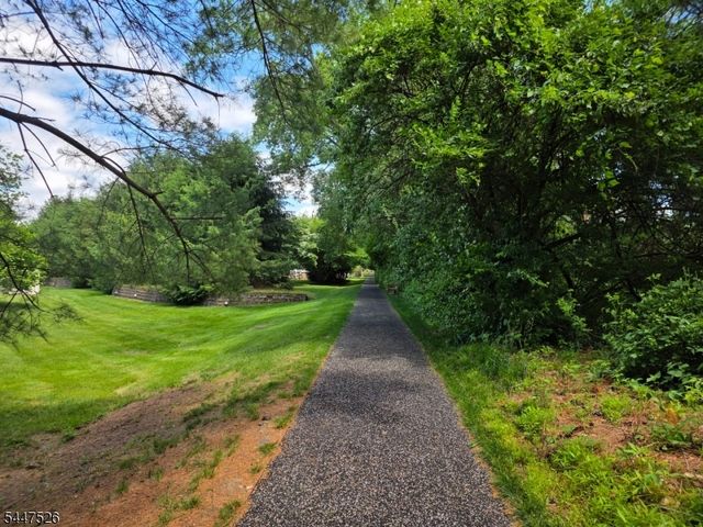 47 Hedge Row Rd, Plainsboro Twp., NJ 08540