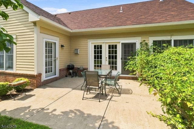 47 Hedge Row Rd, Plainsboro Twp., NJ 08540