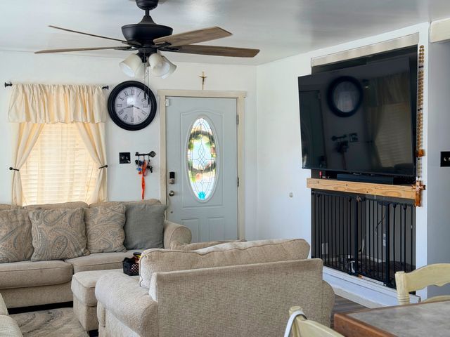 4 Platt Court, Espanola, NM 87532