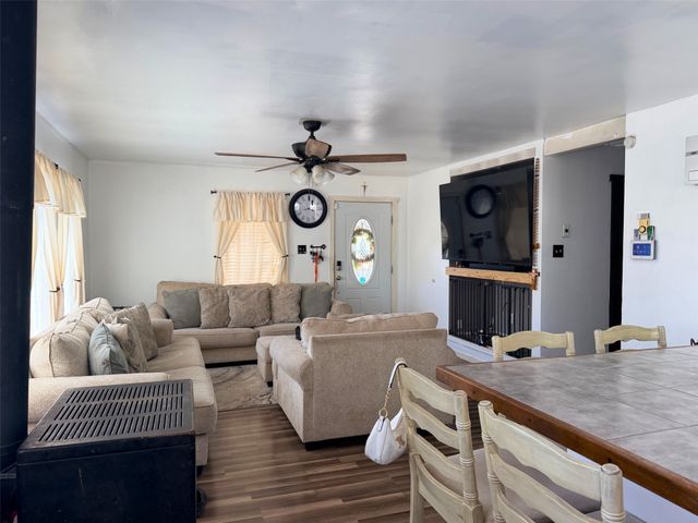 4 Platt Court, Espanola, NM 87532