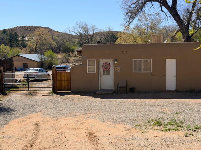 4 Platt Court, Espanola, NM 87532