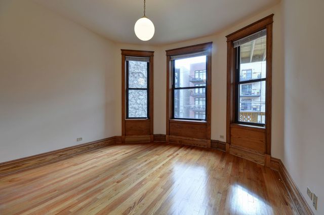 3722 N Fremont Street 2, Chicago, IL 60613