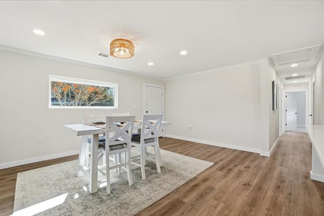 227 NW Katherine Place, Fort Walton Beach, FL 32548