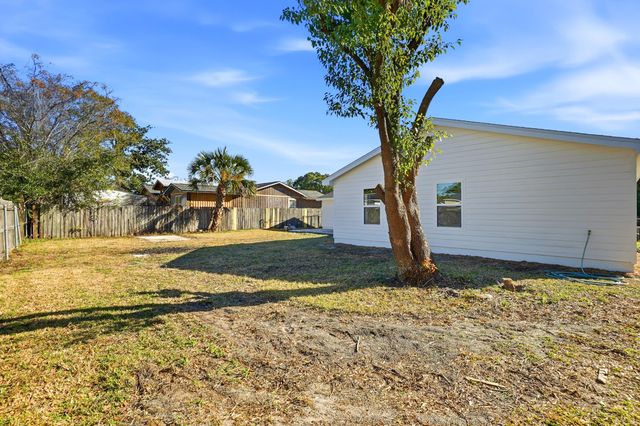 227 NW Katherine Place, Fort Walton Beach, FL 32548