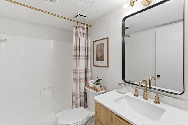 5326 Edmondson Pike Apt 3, Nashville, TN 37211