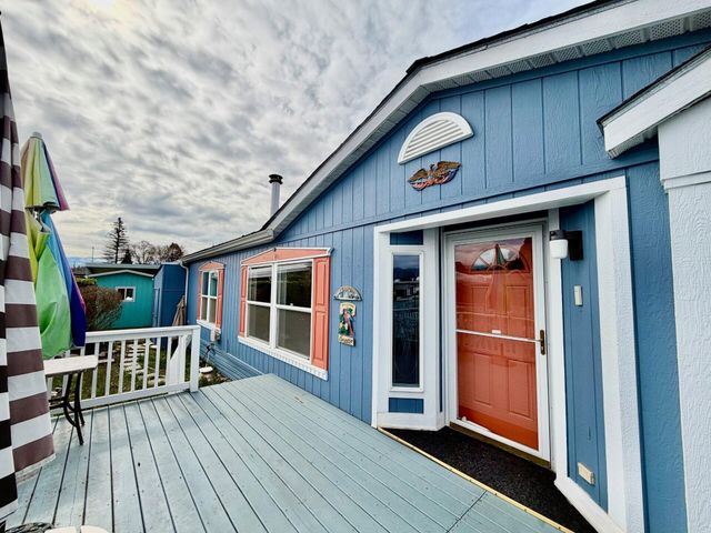 2363 Pine Court, Grants Pass, OR 97527