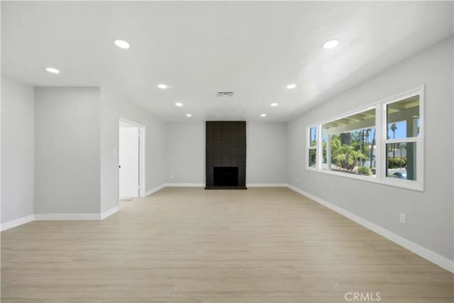 3682 Mt Vernon, Riverside, CA 92507